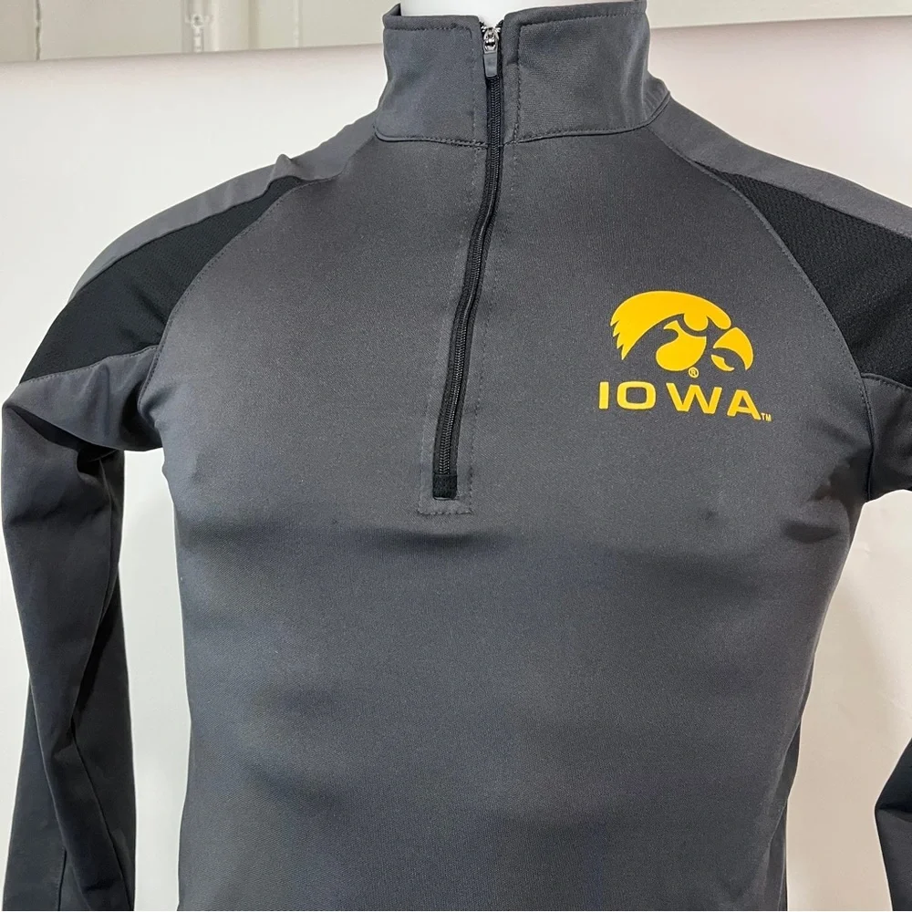 Iowa Hawkeyes Pullover 1/4 Zip Womens Small Gray NCAA Athletic (78) - Picture 2 of 9